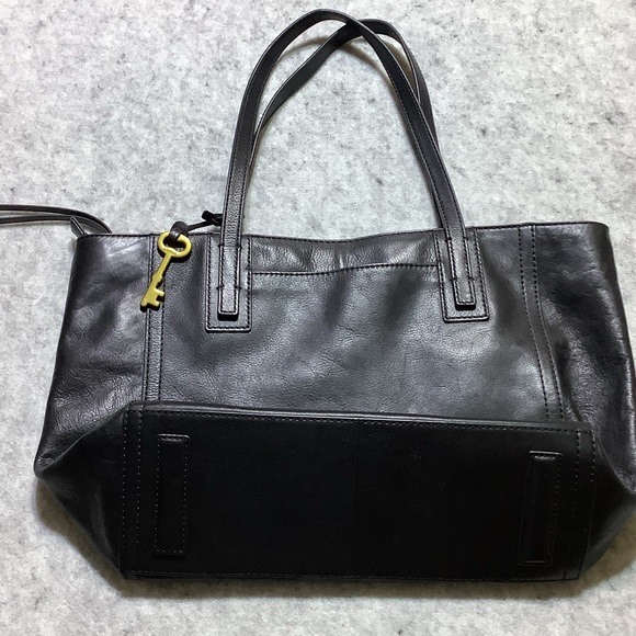 Black Fossil Leather Tote Bag - Picture 2 of 8